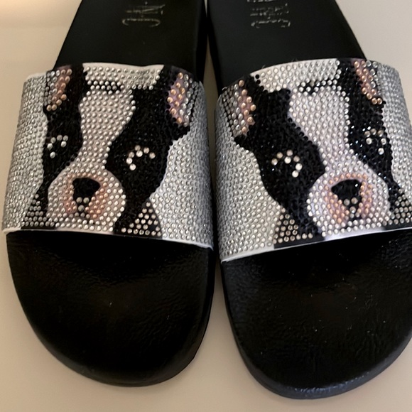 Sandals - Picture 1 of 5